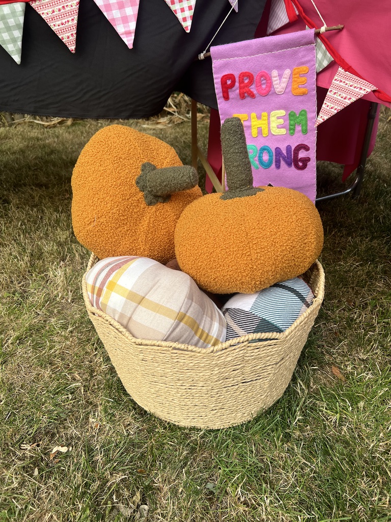 Fabric pumpkins by Bits and Bobyns